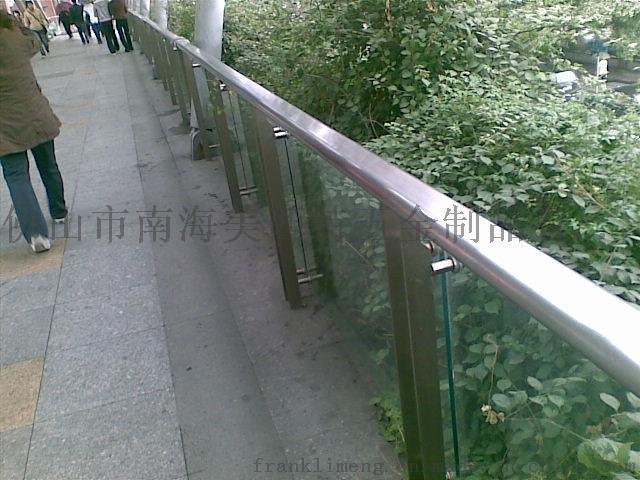 美西特不锈钢护栏安装01--点击浏览大图